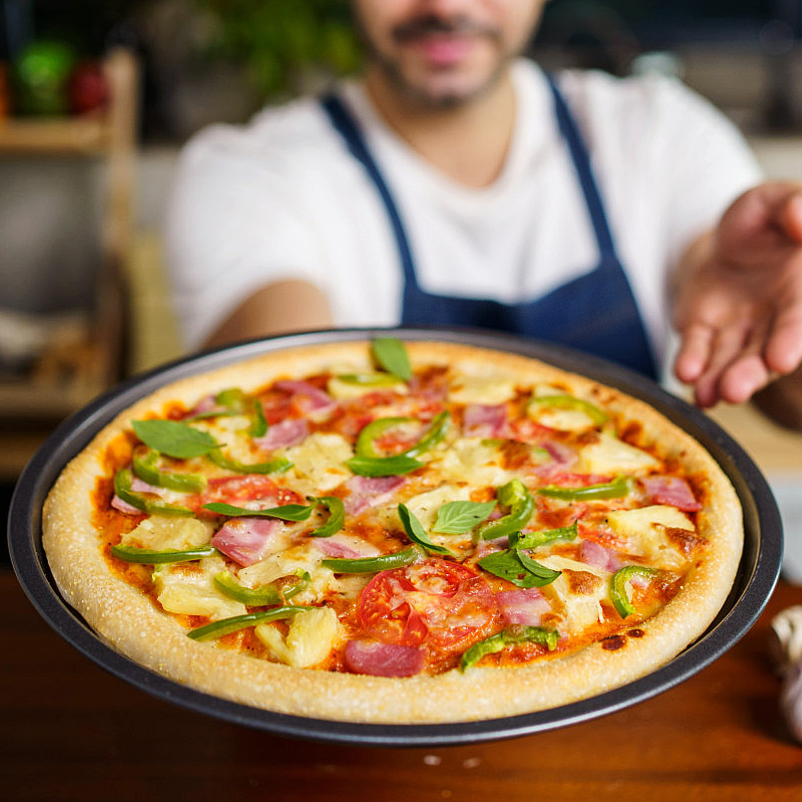 Round Nonstick Pizza Pan Carbo - Kitchen Bakery 评论和价格